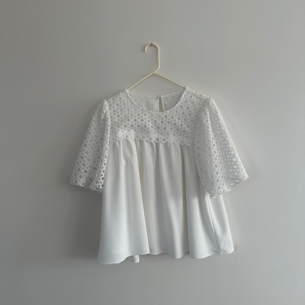 Chic White Lace Blouse